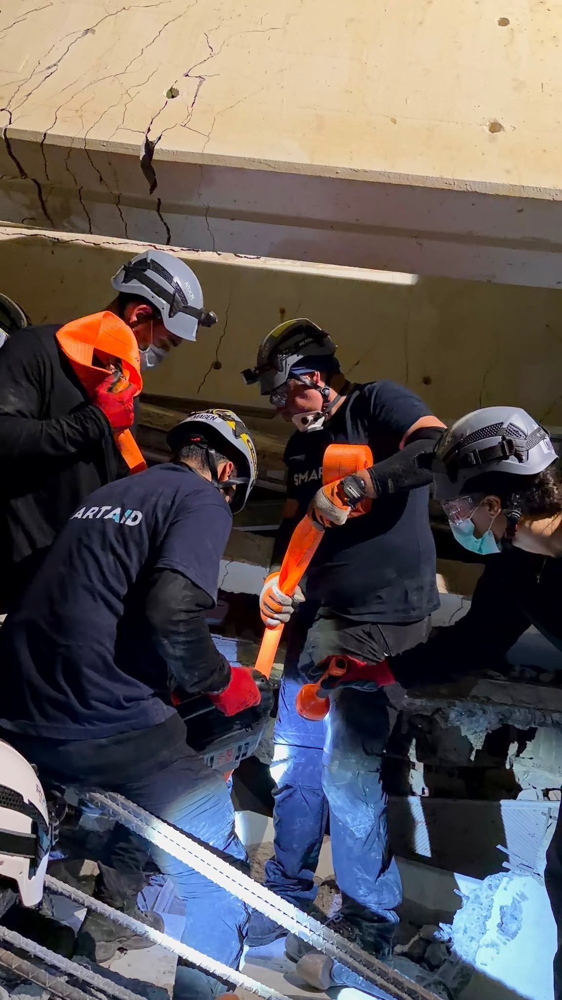 SmartAID search and rescue team deployed to Venezuela with Momentum Solutions air charter support.